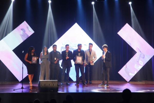 Campus TV entrega los Viral Media Awards