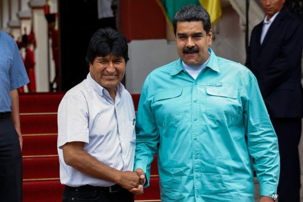 Cuba y Venezuela condenan el 'golpe de Estado' a Evo Morales