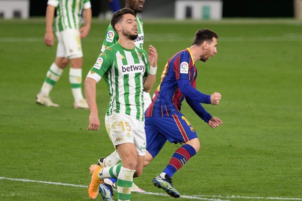 Solamente ocupó dos minutos: Messi y su golazo en el Betis - Barcelona