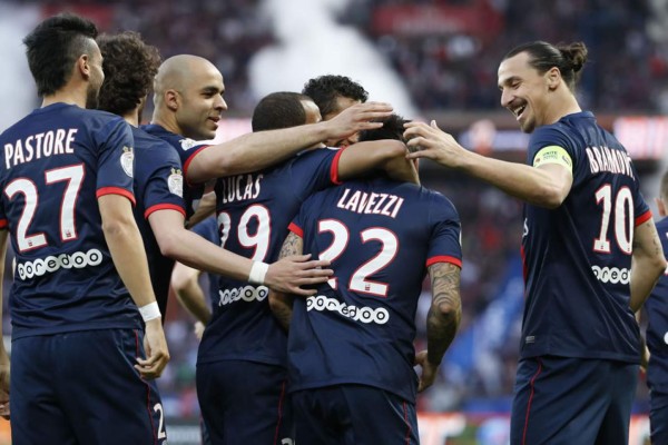 El PSG finaliza la temporada goleando y celebrando con el título
