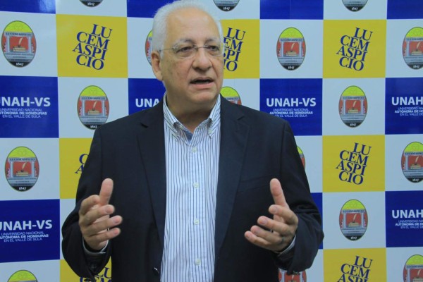 Francisco Herrera, director de la Universidad Nacional AutÃÂ3noma del Valle de Sula, Unah-vs.