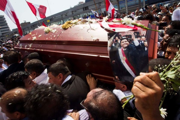 Vargas Llosa espera que el suicidio de Alan García no interrumpa la labor de los fiscales en Perú