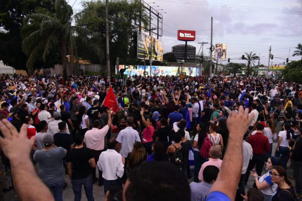 Universitarios se movilizan en San Pedro Sula