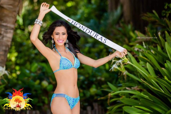 Gabriela Salazar gana el Miss Costa Maya 2015
