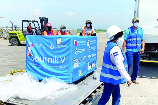 Por terminación de cédula aplicarán Sputnik en la capital