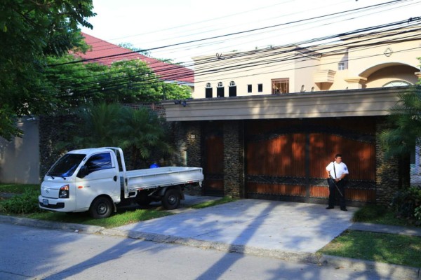Juez ordena devolver a los Rosenthal tres casas en San Pedro Sula