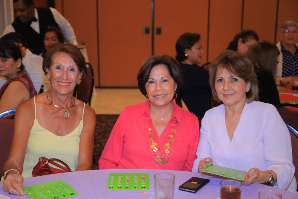 Bingo para apoyar a la fundación World Surgical