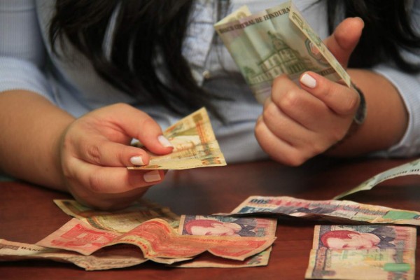 Cinco pacientes a la semana llegan al Rivas con crisis nerviosa por deudas