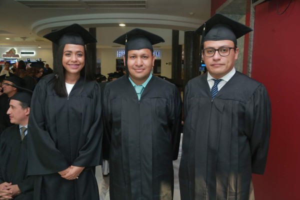 Alegría por graduaciones de Unitec y Ceutec