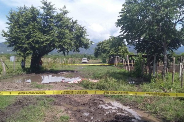 Encuentran cadáver en medio de un camino en Comayagua
