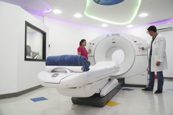 El Hospital San Felipe aplicará medicina nuclear a pacientes con cáncer