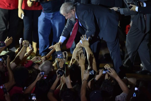 Rousseff y Lula, a todo o nada en el Congreso y en la calle