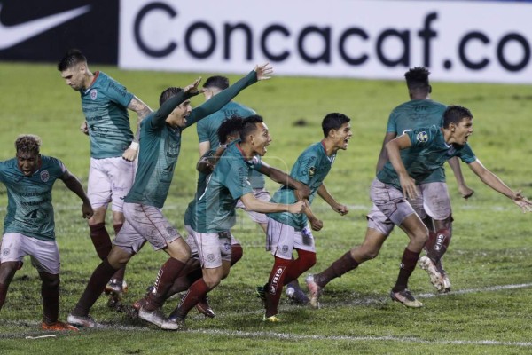 ¡Denovan Torres se agigantó! Marathón elimina al Antigua y avanza a cuartos de final de Liga Concacaf