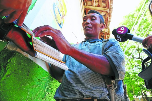 Padre de minero hondureño: 'Mi hijo encontró la vida eterna'