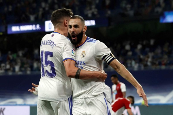 Real Madrid remonta con un genial Benzema y golea al Celta en el regreso al Bernabéu