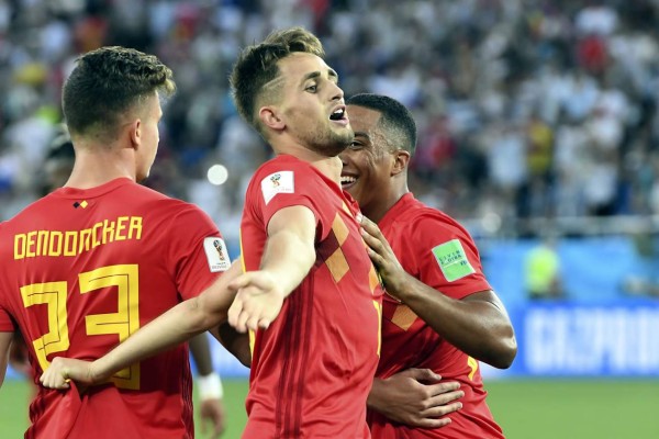 Bélgica doblega a Inglaterra y se queda con el liderato del grupo