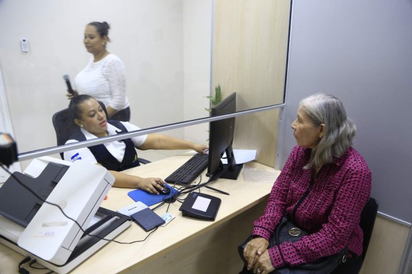 Elevada demanda de pasaportes obliga a emitir citas para noviembre