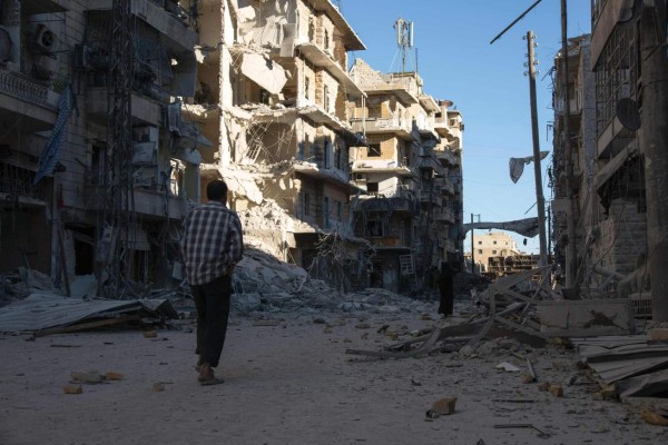 Mortífera oleada de bombas golpea contra Alepo