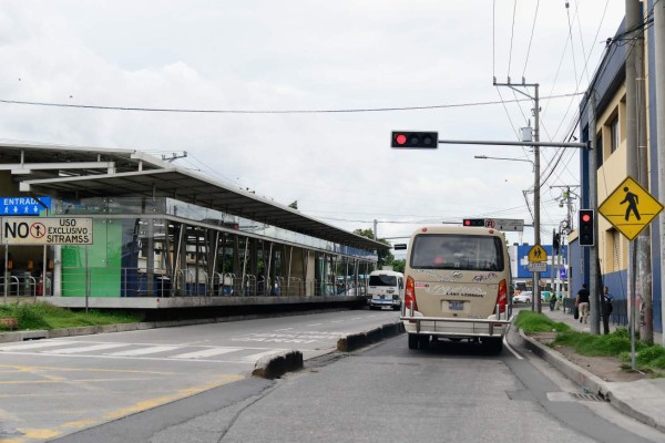 Fuga de capitales: inversión hondureña crece en El Salvador