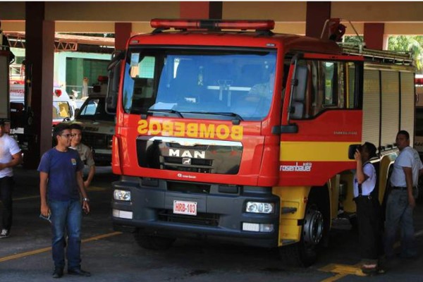 'Ningún empleado está matriculado': Calidonio sobre los bomberos