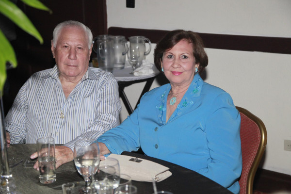 Los setenta años de Emín Abufele