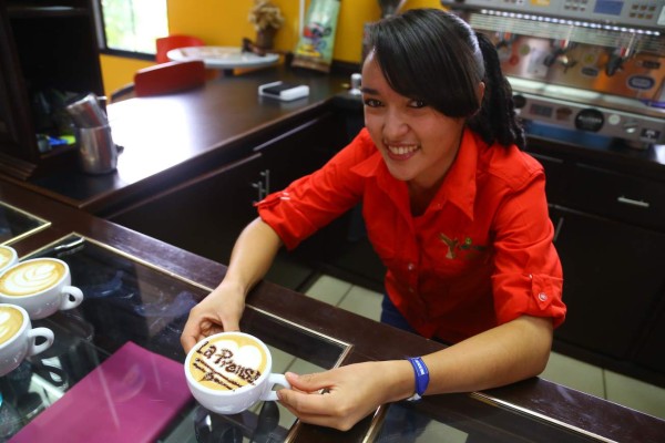 Hondureña compite con otros 62 baristas en Corea