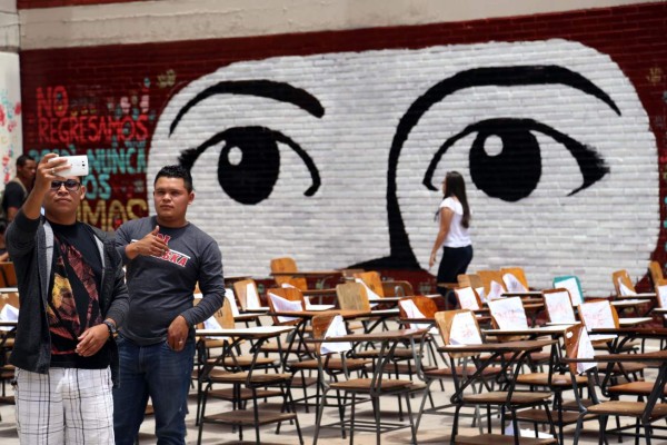 Estudiantes piden se instale una mesa mediadora para diálogo