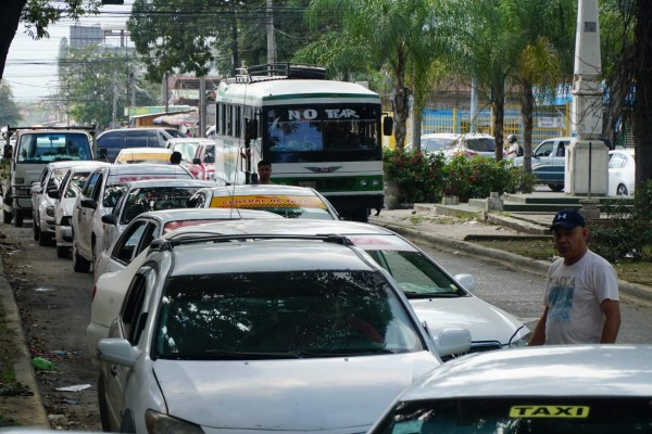 Gobierno y distribuidores dicen que sí hay combustible
