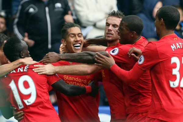 El Liverpool remonta ante el Swansea y asciende al segundo puesto