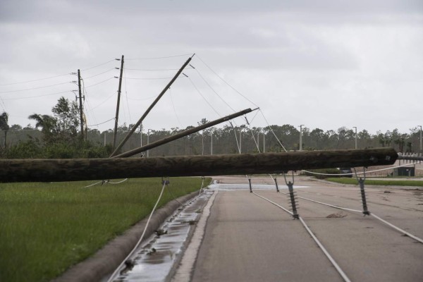 Más de 6 millones de usuarios sin electricidad tras Irma en Florida