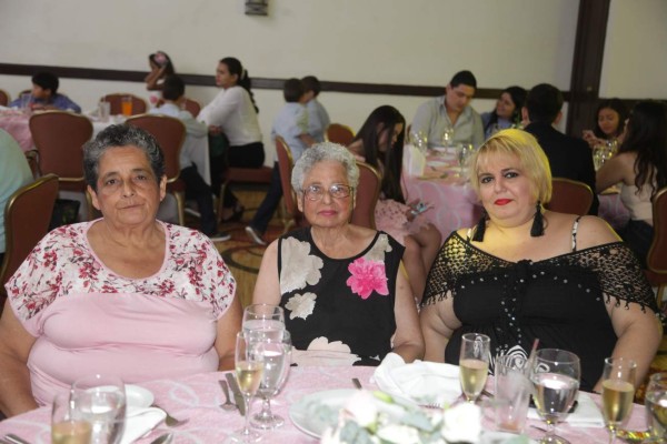 Los 88 años de Estela Joch Andonie