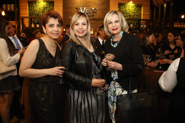 Noche para ﻿degustar vinos