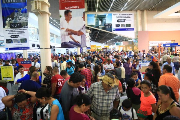 Mayoría de viajeros en el Villeda Morales llega de Panamá y Costa Rica