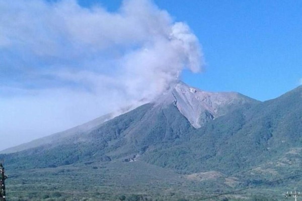 Volcán de fuego entra en nueva fase eruptiva