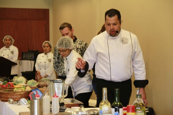 Clases de cocina y buen sabor para apoyar una noble causa