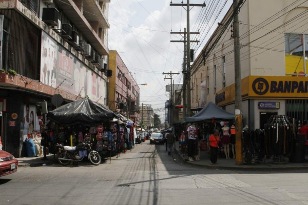 Me piden y exigen que ponga orden en el centro: Calidonio