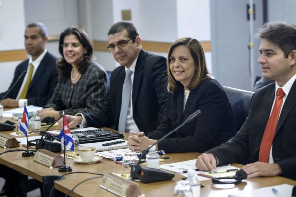 Cuba pide a EUA que le retire de lista de terrorismo