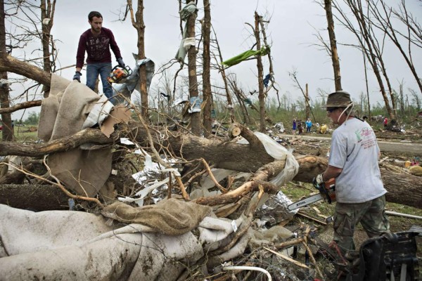 Al menos 18 muertos por tornados en centro-sur de EUA