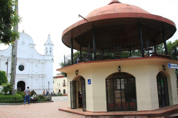 Viva el mejor San Valentín en Santa Rosa de Copán