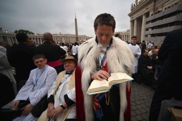 Wojtyla y Roncalli fueron proclamados santos en una ceremonia multitudinaria