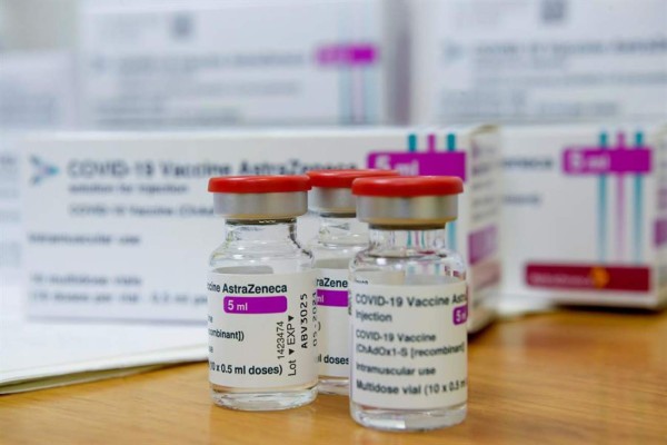 La OMS avala uso de vacuna de AstraZeneca para mayores de 65 años