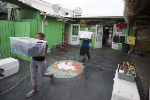 'Están por su cuenta hasta que podamos llegar allí'