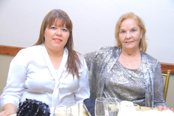 Boda de oro de Elizabeth Castillo y Carlos Tosta