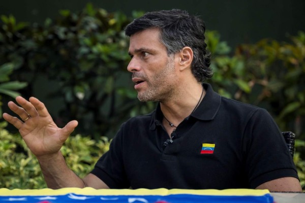 España advierte a Leopoldo López que no permitirá 'activismo político' en su embajada en Caracas