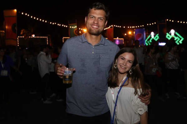 Inolvidable velada con Corona y Michelob Ultra