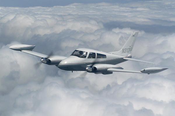 Avioneta en que viajaban empresario Allan Flores y piloto desaparece en Yoro