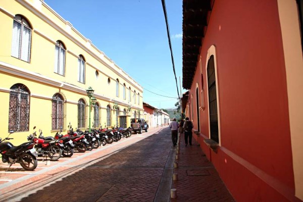 Este podría ser el inicio de un recorrido por la historia de Honduras a través de arquitectura centenaria que conserva la antañona ciudad, primera capital de la provincia de Honduras durante la Federación Centroamericana.