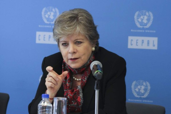 Cepal recorta estimación de caída del PIB de América Latina en 2020 y pide mantener ayudas