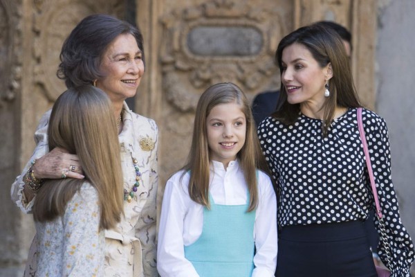 La reina Letizia 'saca las uñas' contra su suegra