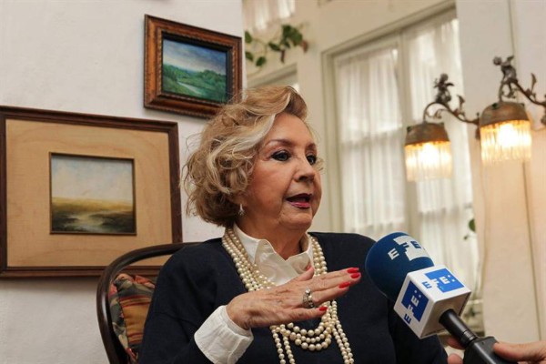 La mexicana que estuvo a punto de casarse con Fidel llora al Comandante